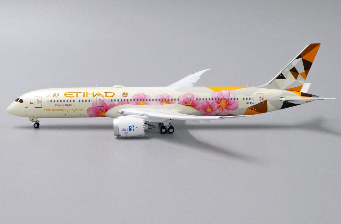 JC WINGS B787-9 ETIHAD AIRWAYS "CHOOSE JAPAN" (FLAPS DOWN) REG: A6-BLK
