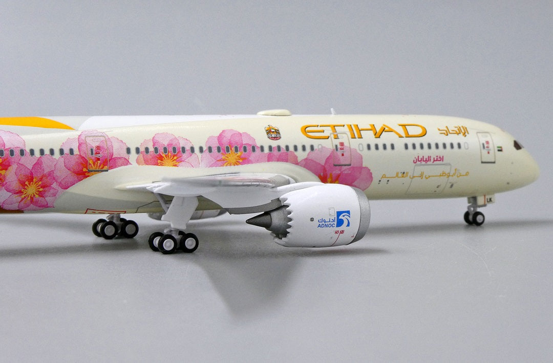 JC WINGS B787-9 DREAMLINER ETIHAD AIRWAYS "CHOOSE JAPAN LIVERY" REG: A6-BLK