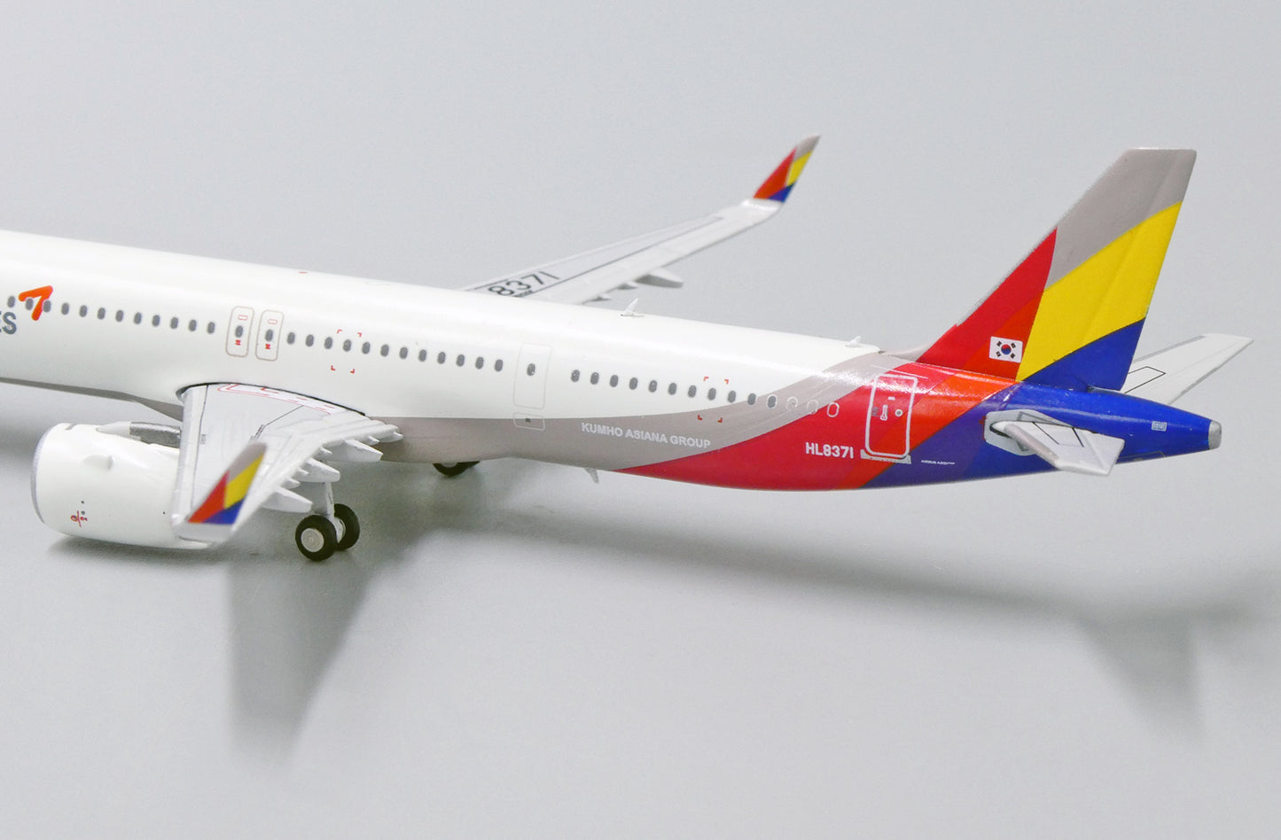 JC WINGS A321NEO ASIANA AIRLINES REG: HL8371
