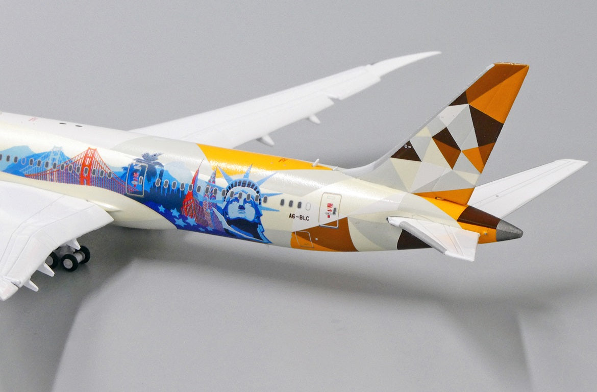 JC WINGS B787-9 ETIHAD AIRWAYS (FLAPS DOWN) REG: A6-BLC
