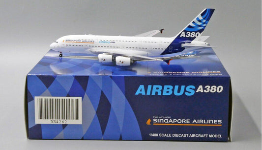 JC WINGS A380 AIRBUS INDUSTRIE 'SINGAPORE AIRLINES TITLE' REG: F-WWOW
