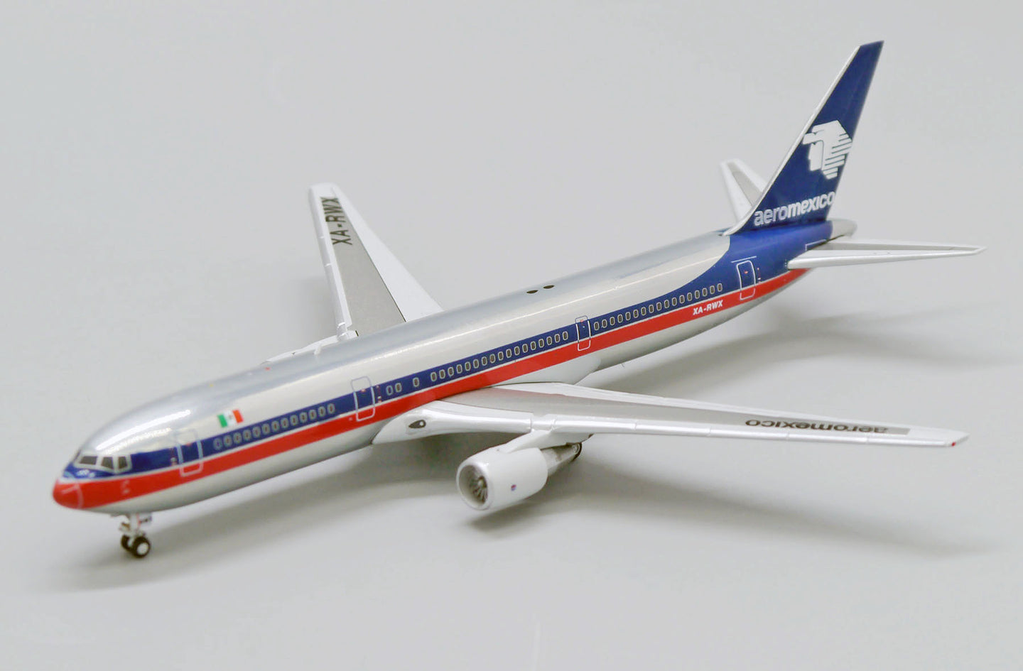 JC WINGS B767-300ER AEROMEXICO POLISHED REG: XA-RWX