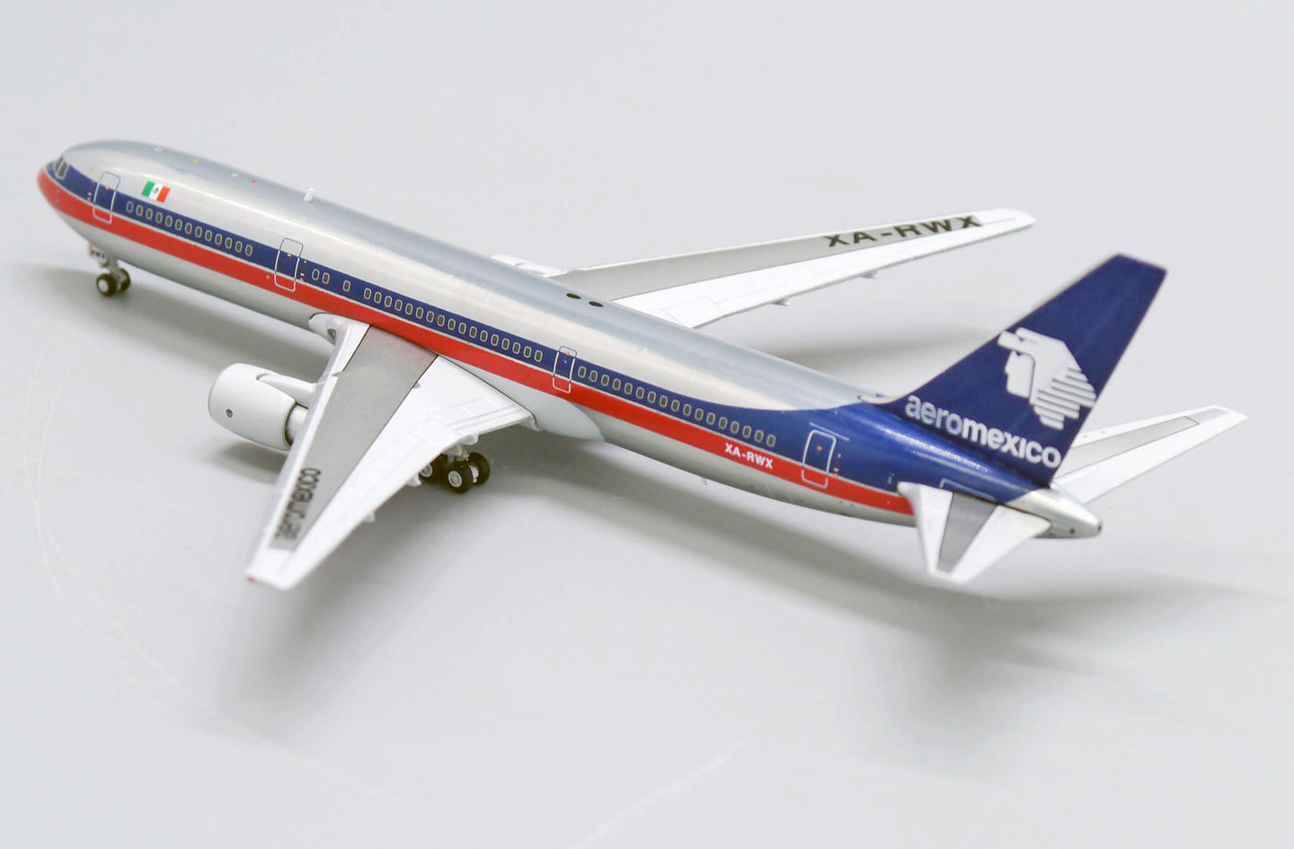 JC WINGS B767-300ER AEROMEXICO POLISHED REG: XA-RWX