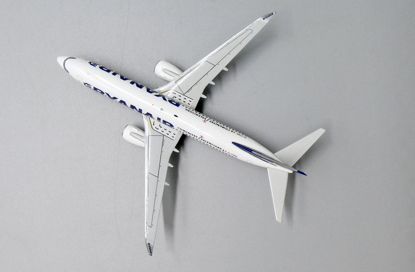 JC WINGS B737-800 RYANAIR "COMUNITAT VALENCIANA" REG: EI-DWE