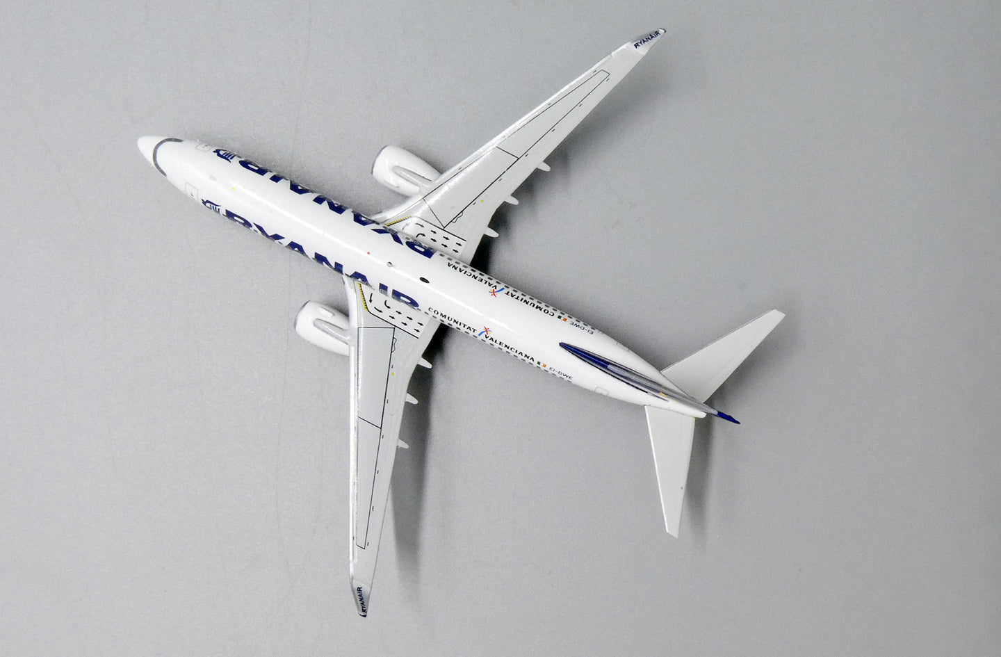 JC WINGS B737-800 RYANAIR "COMUNITAT VALENCIANA" REG: EI-DWE