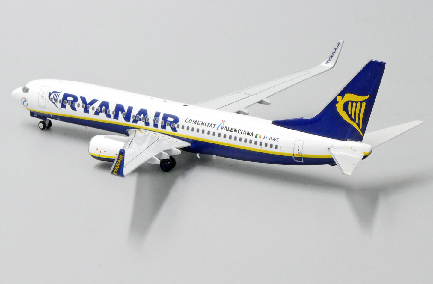 JC WINGS B737-800 RYANAIR "COMUNITAT VALENCIANA" REG: EI-DWE