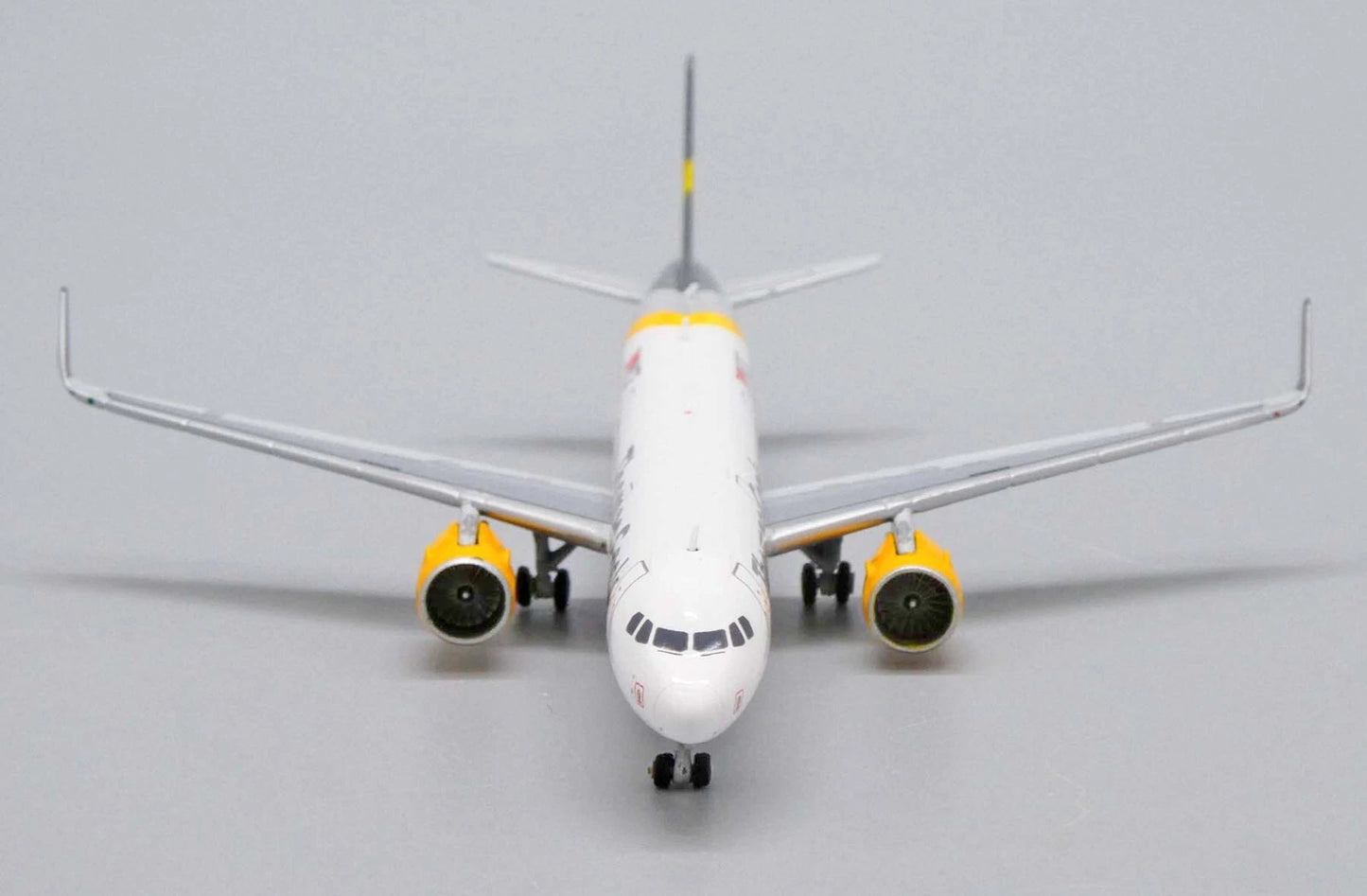 JC WINGS A321 THOMAS COOK I LOVE MCR REG: G-TCDM