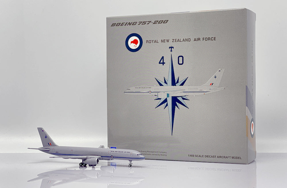 JC WINGS B757-200 ROYAL NEW ZEALAND AIR FORCE (RNZAF) REG: NZ7571