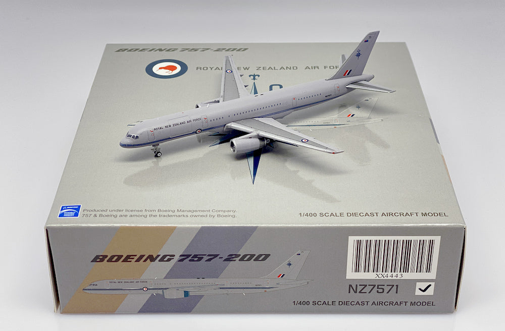 JC WINGS B757-200 ROYAL NEW ZEALAND AIR FORCE (RNZAF) REG: NZ7571