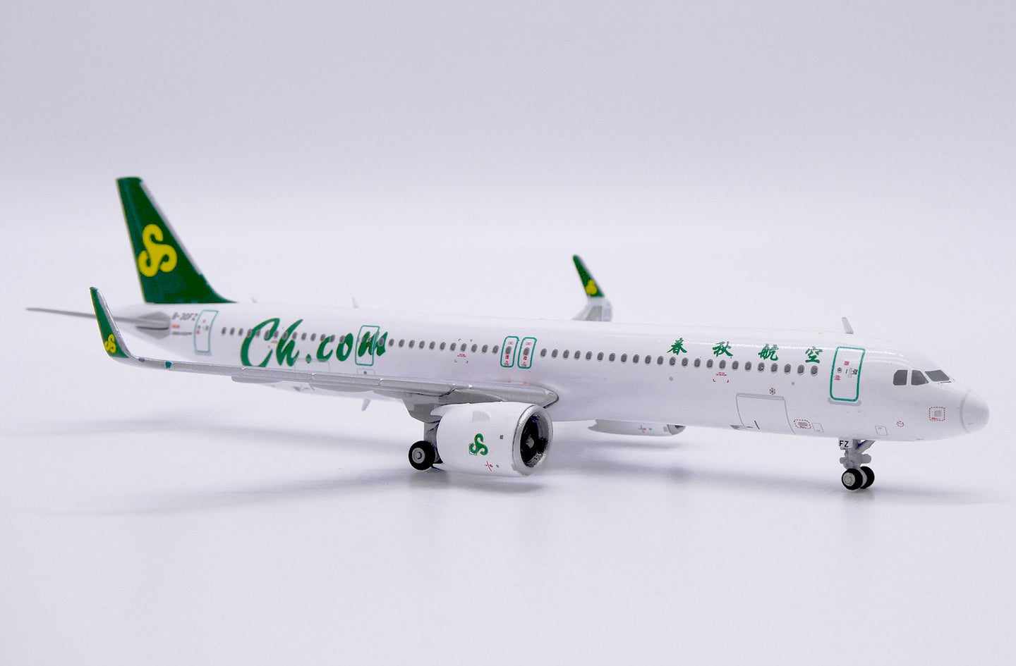 JC WINGS A321NEO SPRING AIRLINES REG: B-30FZ