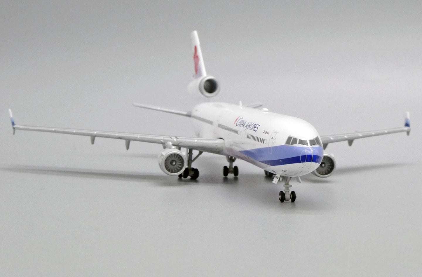 JCWINGS MD-11 CHINA AIRLINES REG: B-18152