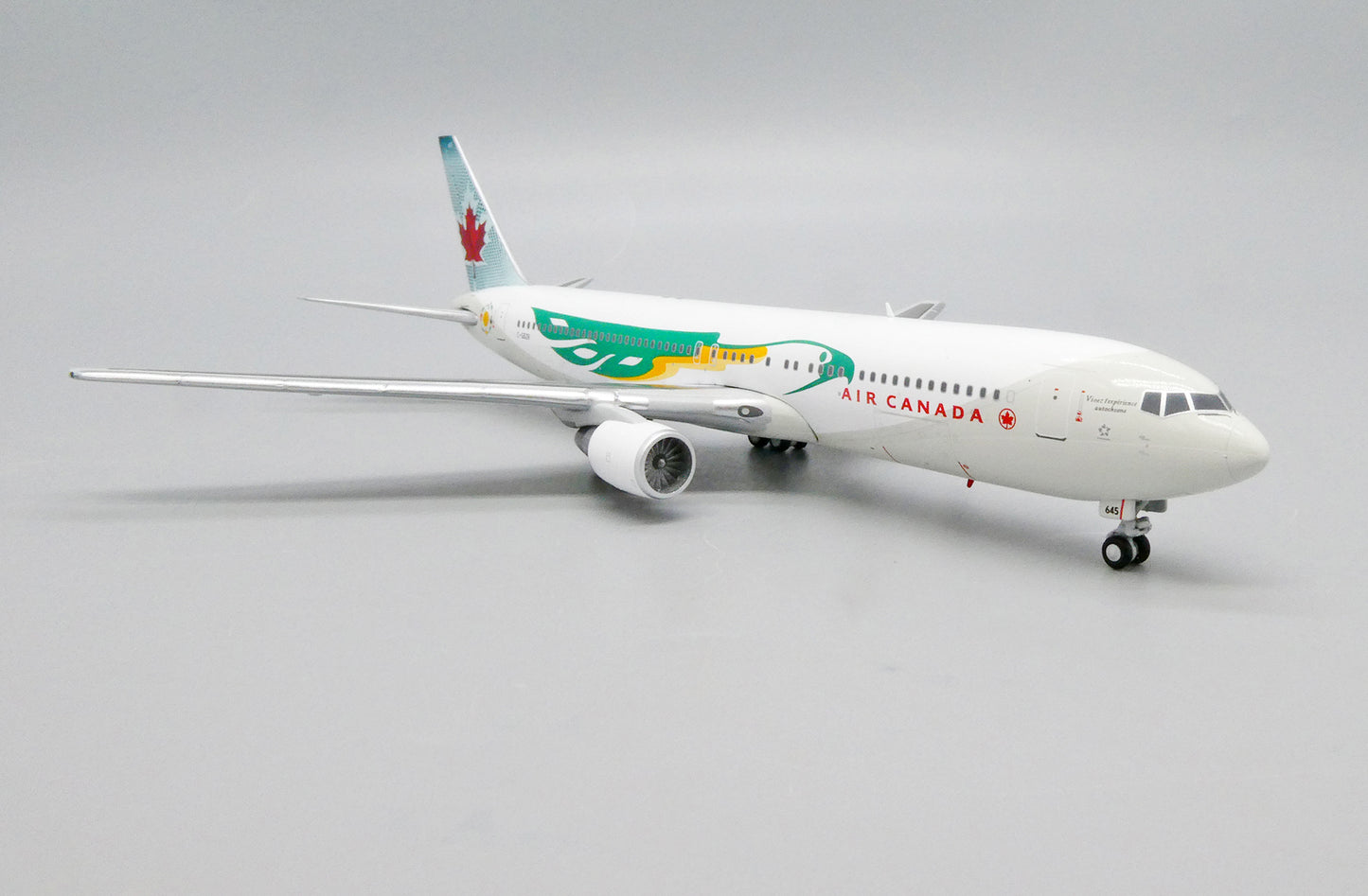 JCWINGS B767-300(ER) AIR CANADA "FREE SPIRIT" REG: C-GBZR