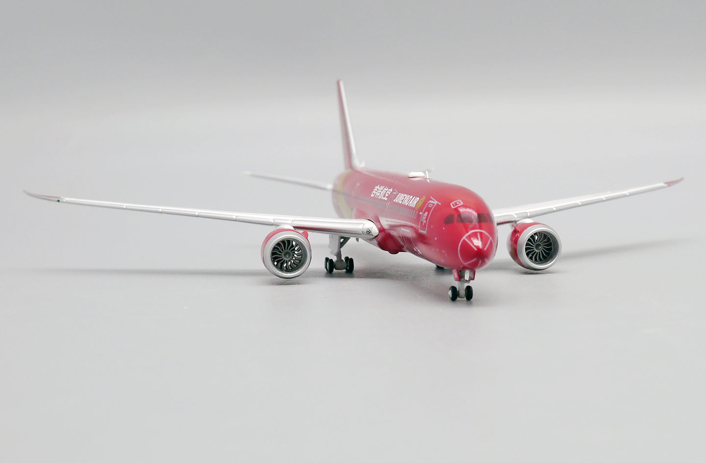 JC WINGS B787-9 DREAMLINER JUNEYAO AIR REG: B-20EC