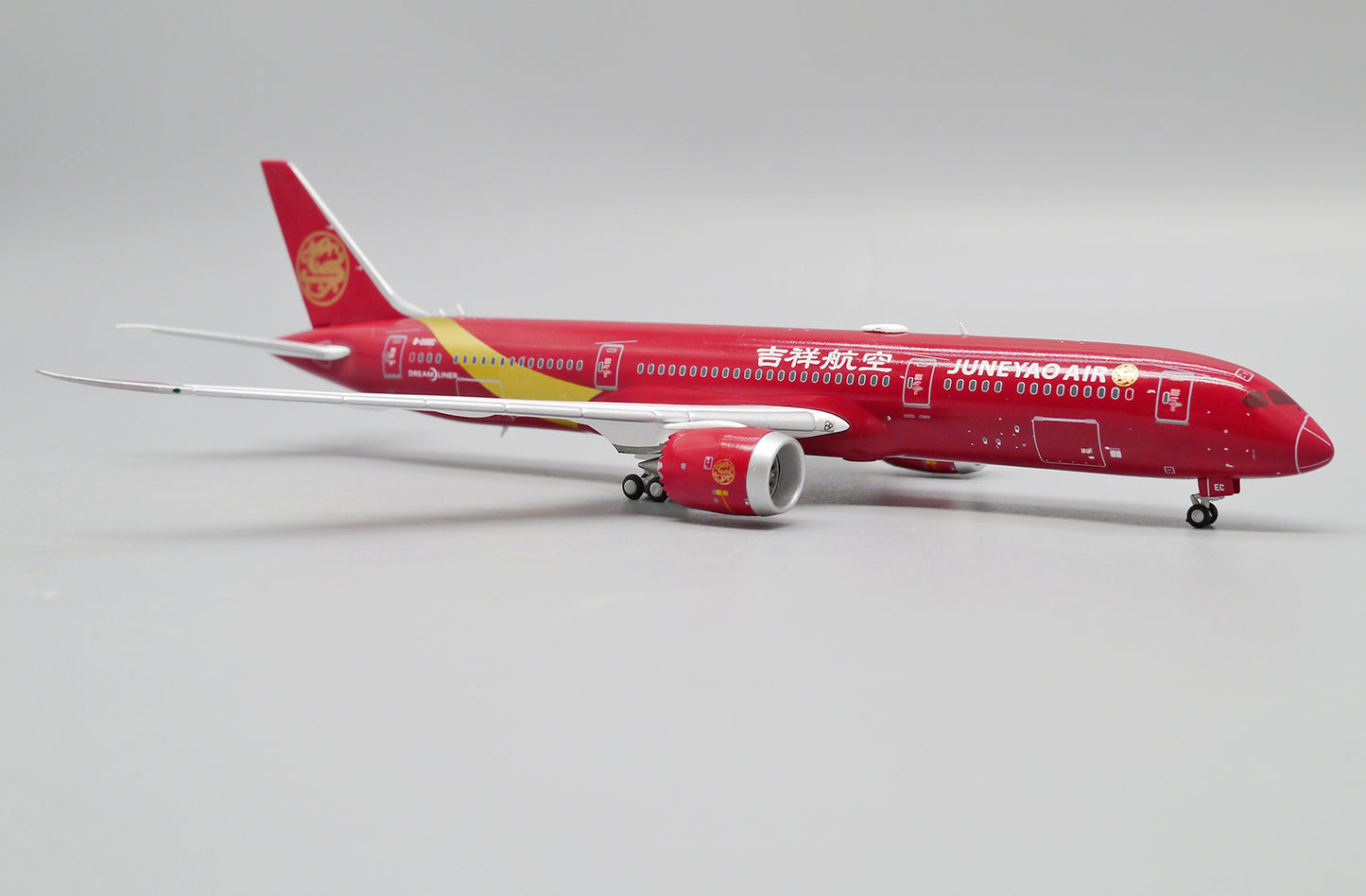 JC WINGS B787-9 DREAMLINER JUNEYAO AIR REG: B-20EC