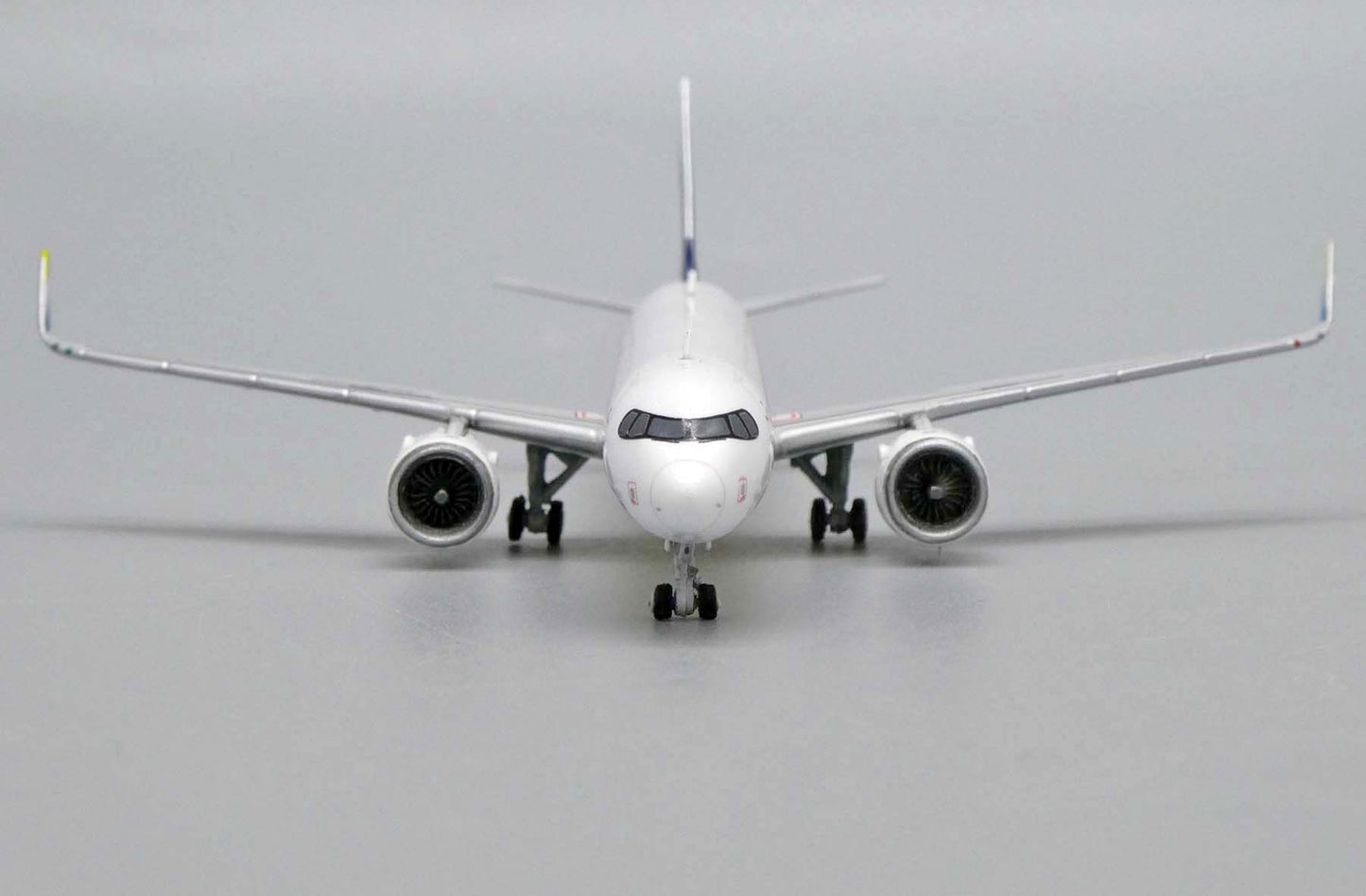 JCWINGS A321NEO AIR BUSAN REG: HL8366