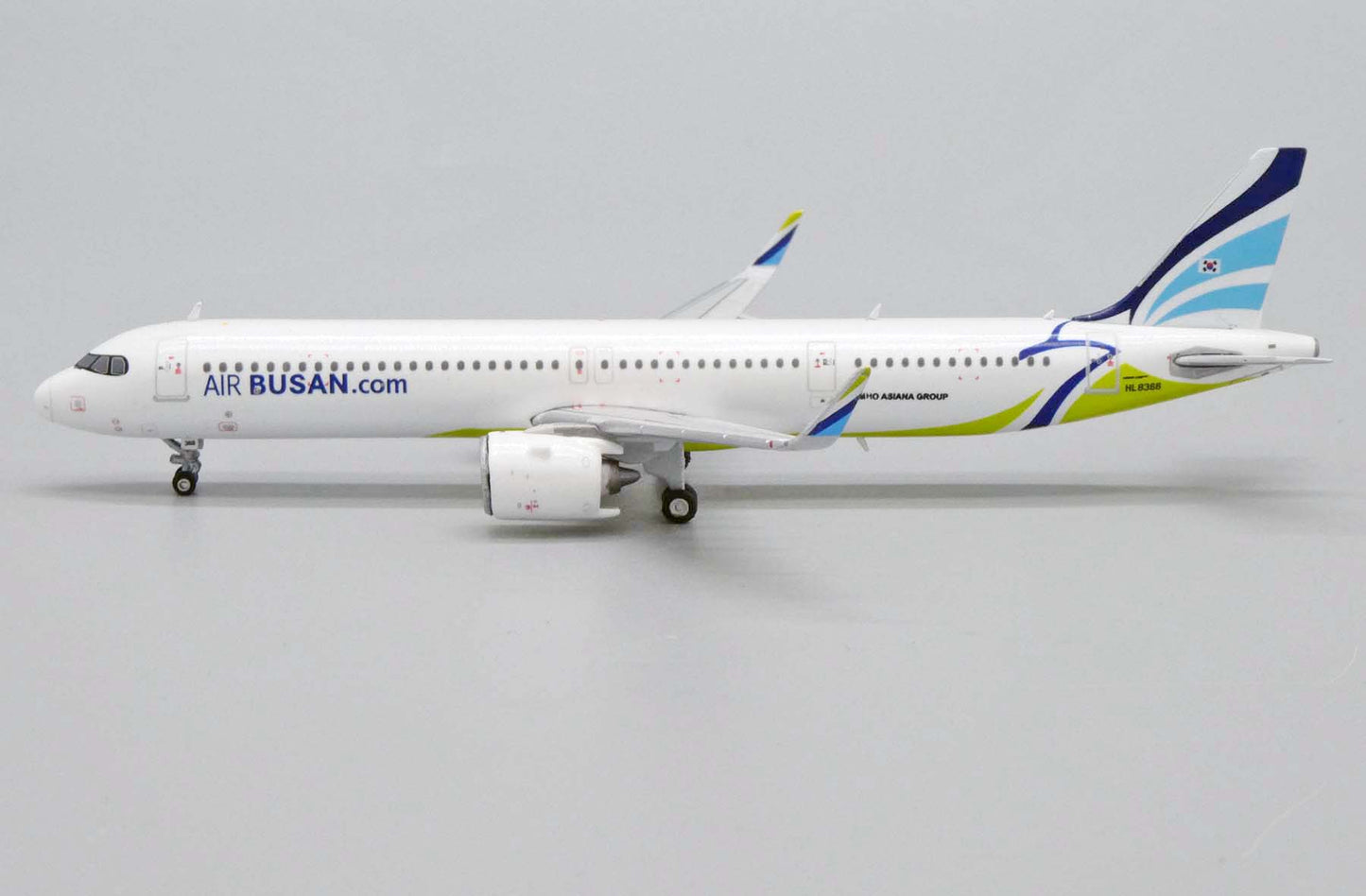 JCWINGS A321NEO AIR BUSAN REG: HL8366
