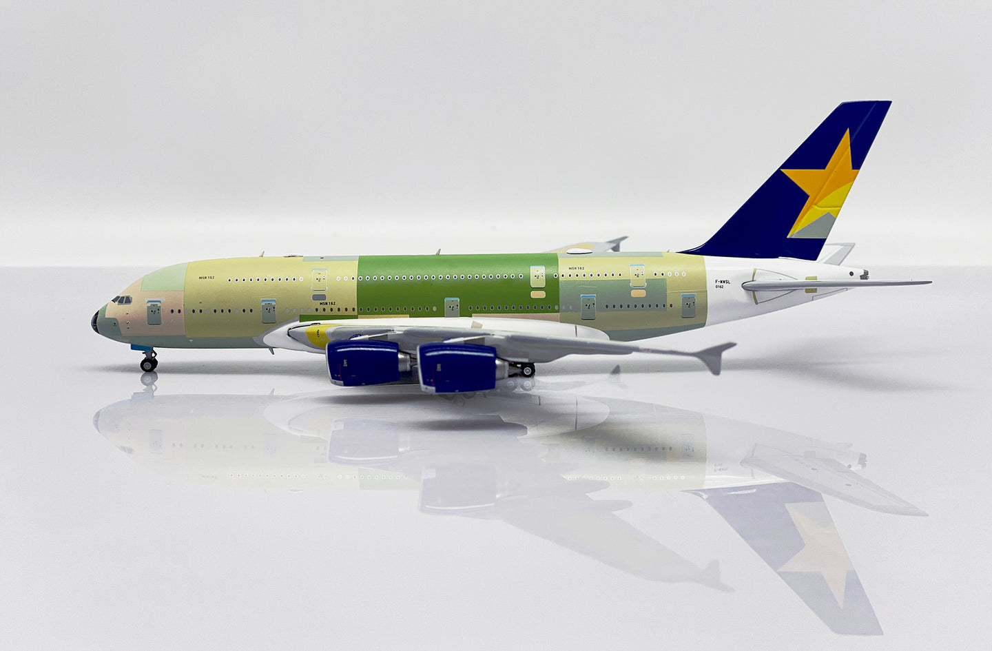 JC WINGS A380 SKYMARK AIRLINES "BARE METAL" REG: F-WWSL