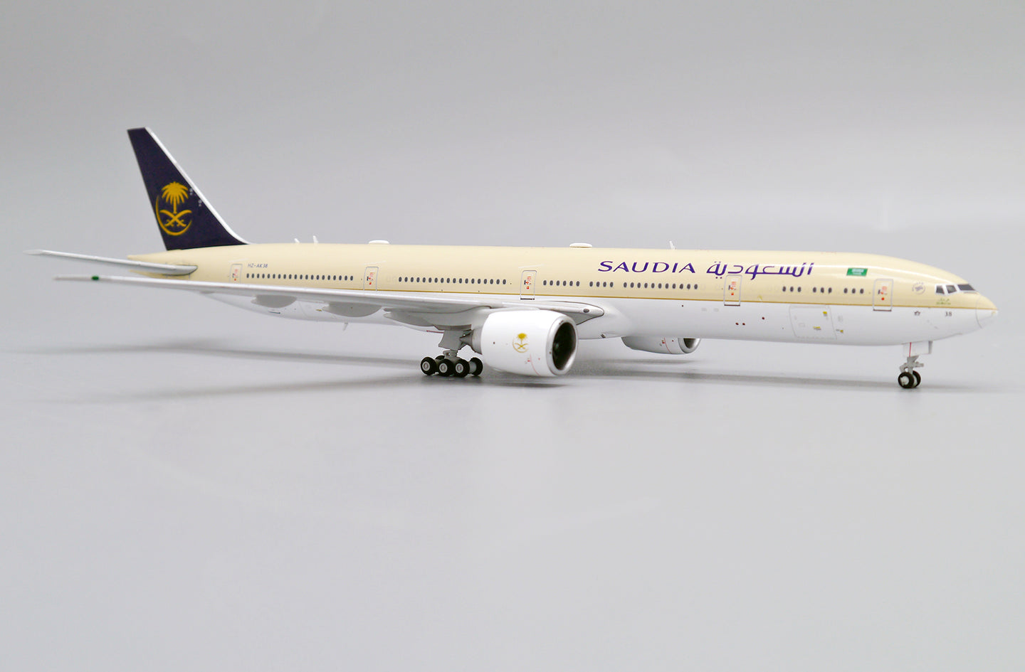 JC WINGS B777-300ER SAUDI ARABIAN AIRLINES REG: HZ-AK38
