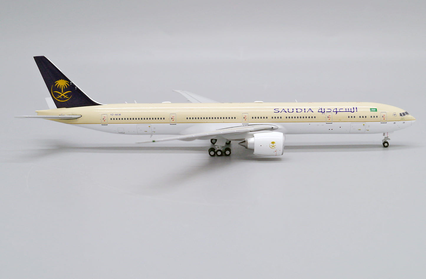 JC WINGS B777-300ER SAUDI ARABIAN AIRLINES REG: HZ-AK38