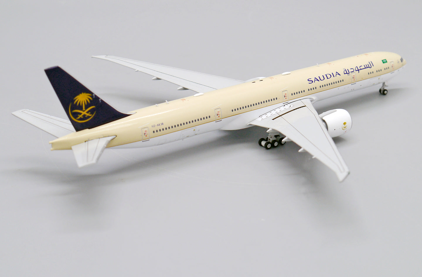 JC WINGS B777-300ER SAUDI ARABIAN AIRLINES REG: HZ-AK38