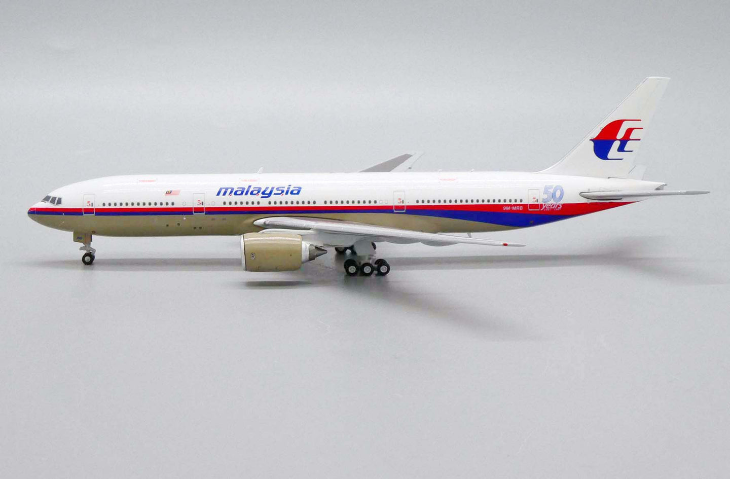 JCWINGS B777 MALAYSIA AIRLINES REG: 9M-MRB