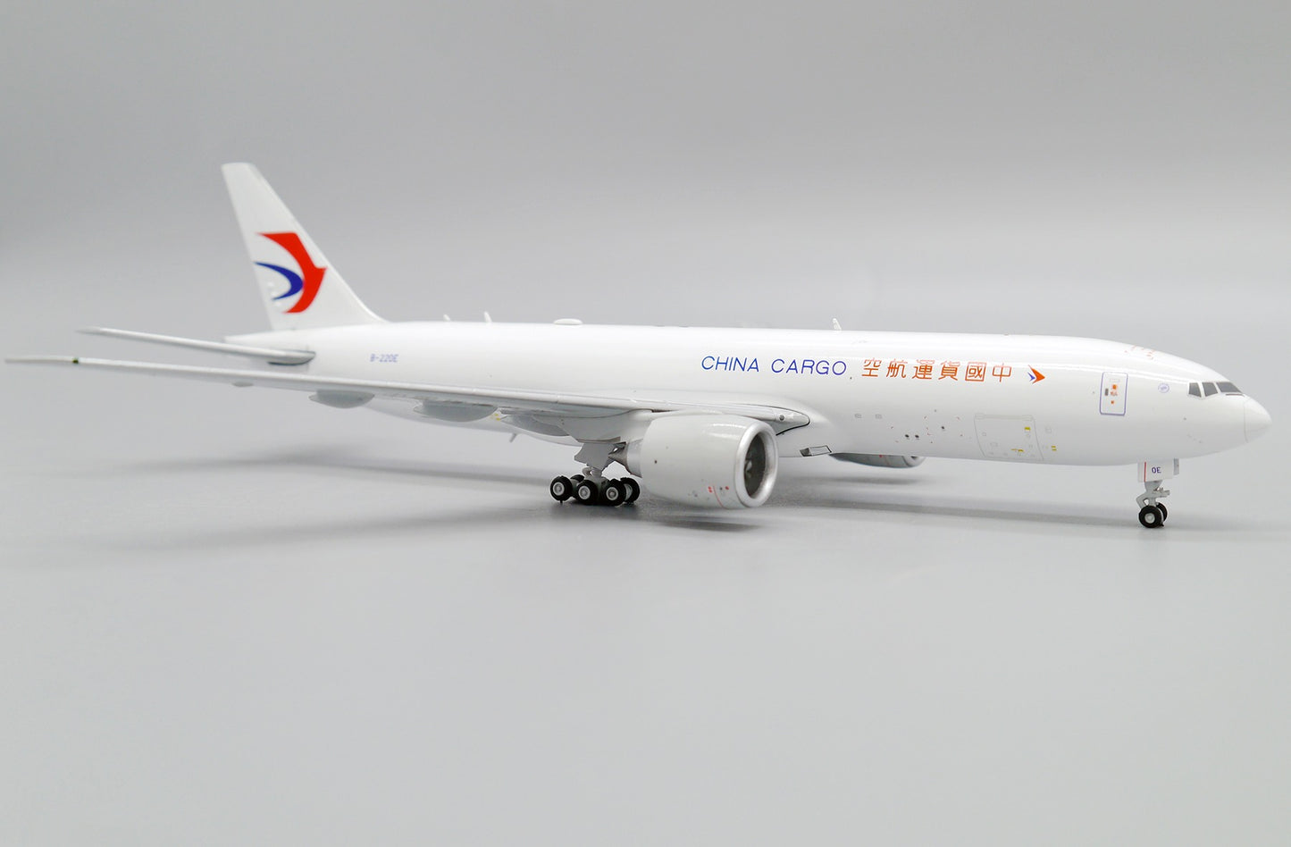 JC WINGS B777-200(LRF) CHINA CARGO AIRLINES REG: B-220E
