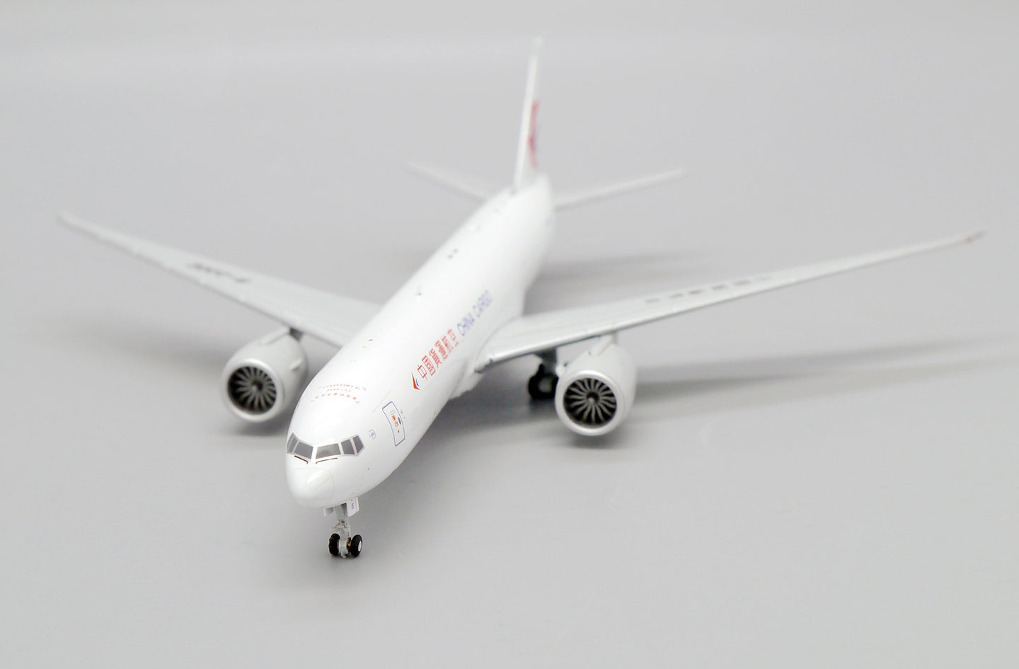 JC WINGS B777-200(LRF) CHINA CARGO AIRLINES REG: B-220E