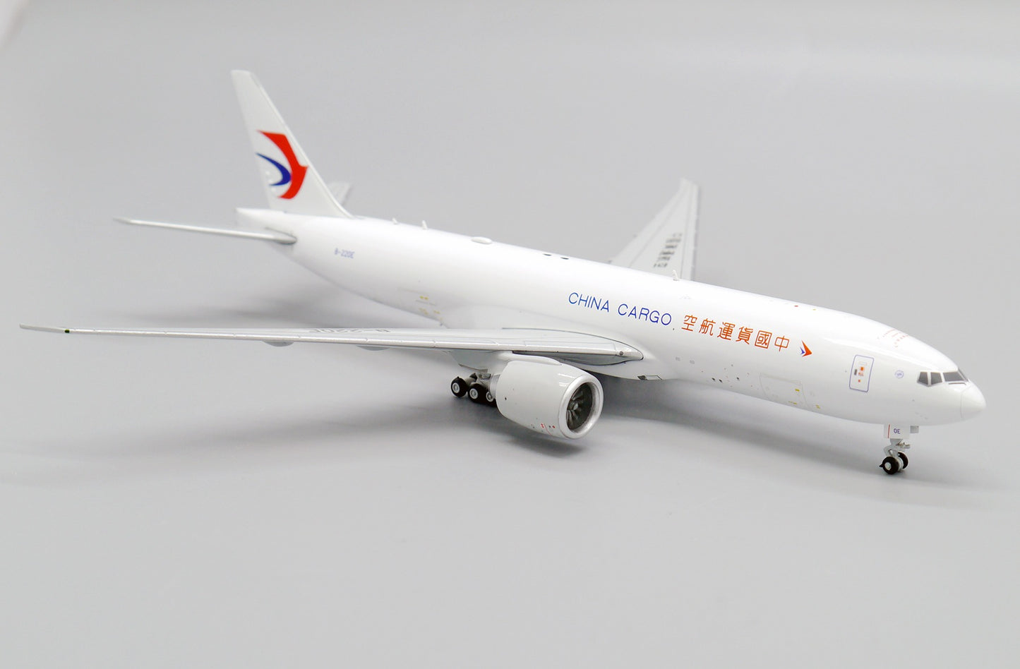 JC WINGS B777-200(LRF) CHINA CARGO AIRLINES REG: B-220E