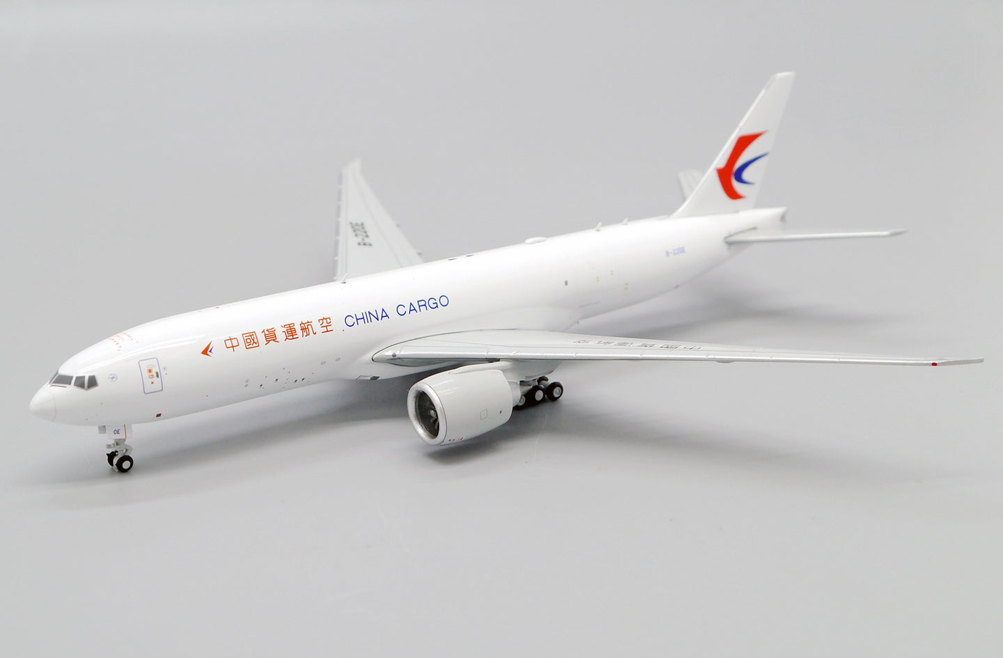 JC WINGS B777-200(LRF) CHINA CARGO AIRLINES REG: B-220E