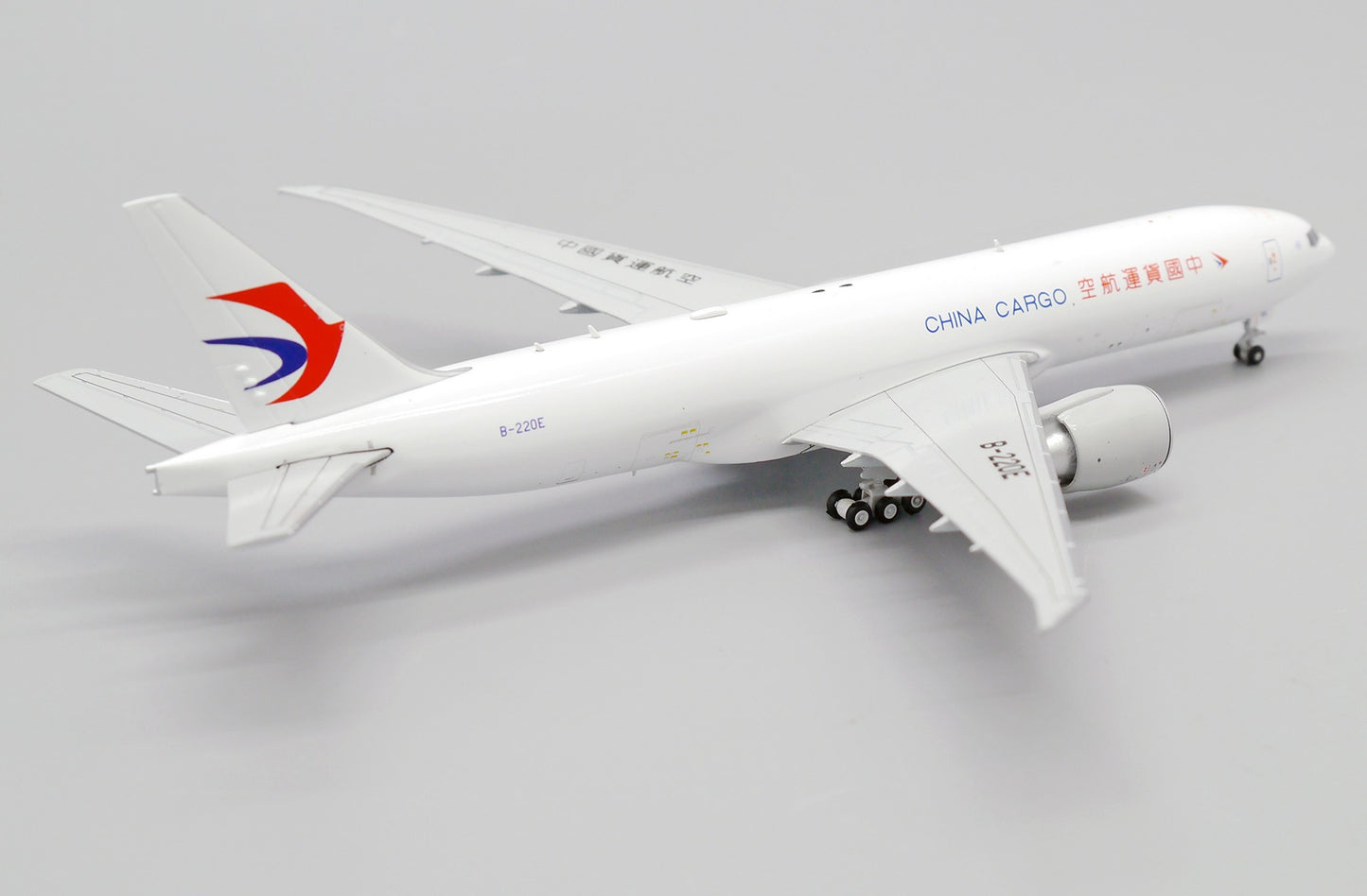 JC WINGS B777-200(LRF) CHINA CARGO AIRLINES REG: B-220E