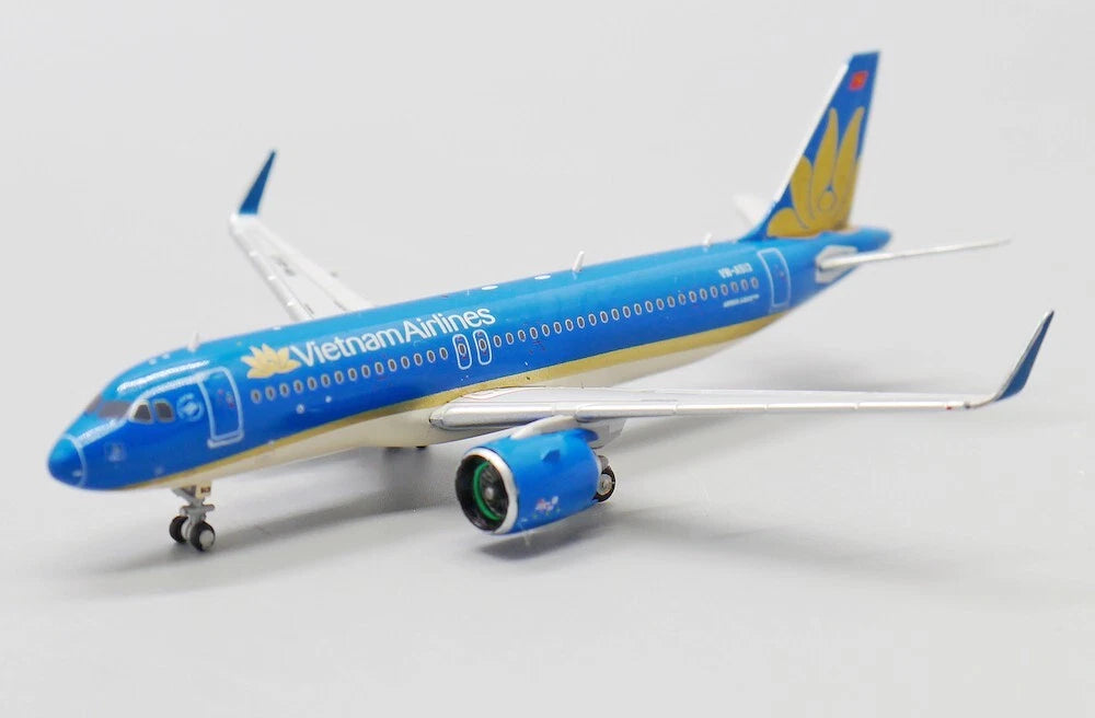 JCWINGS AIRBUS A320NEO VIETNAM AIRLINES REG: VN-A513