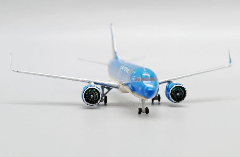 JCWINGS AIRBUS A320NEO VIETNAM AIRLINES REG: VN-A513
