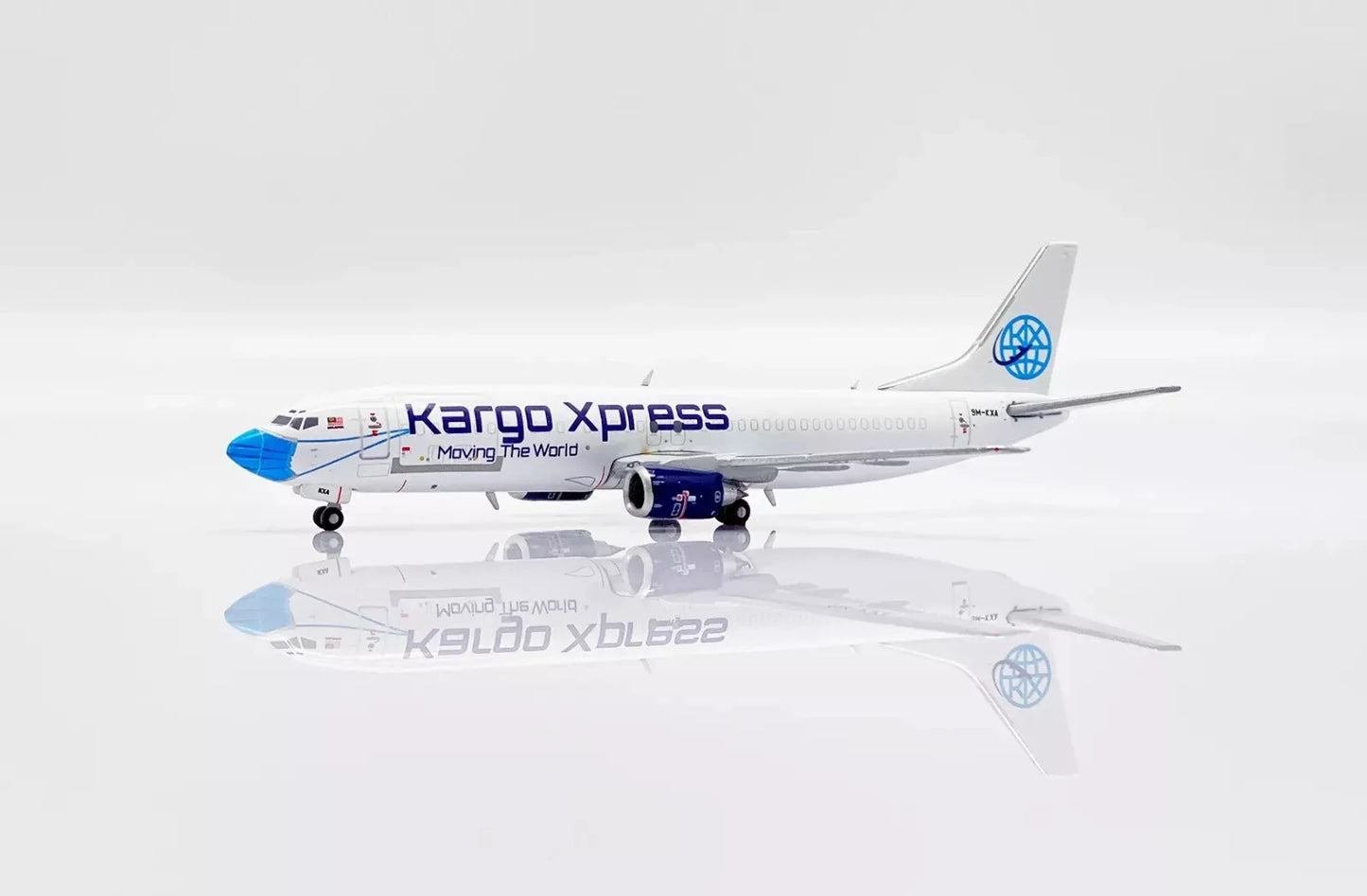 JCWINGS B737-400 KARGO XPRESS REG: 9M-KXA