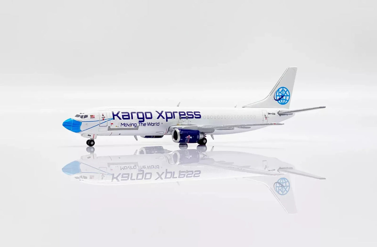 JCWINGS B737-400 KARGO XPRESS REG: 9M-KXA