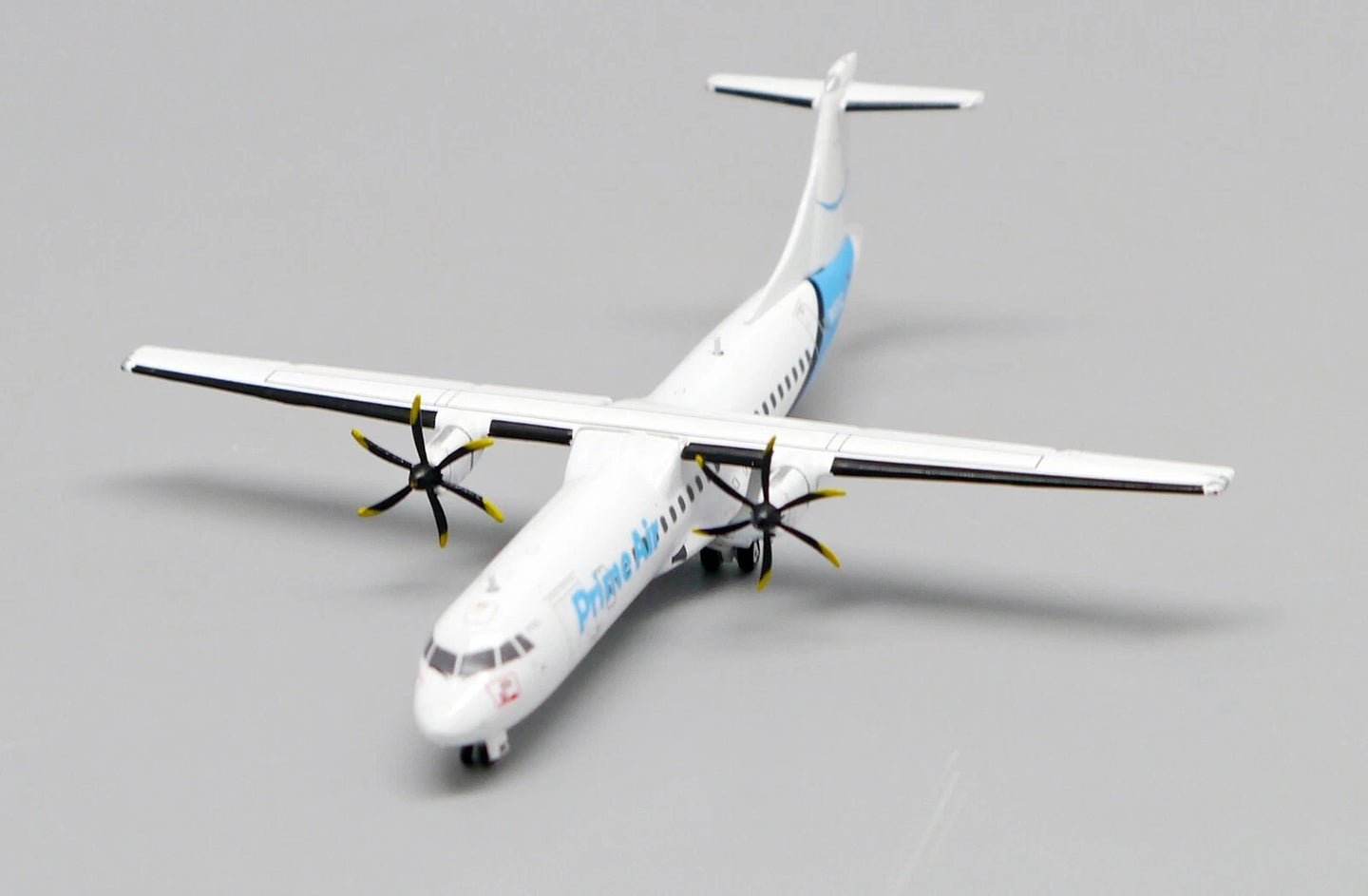 JC WINGS ATR72-500F AMAZON PRIME AIR REG: N967AZ