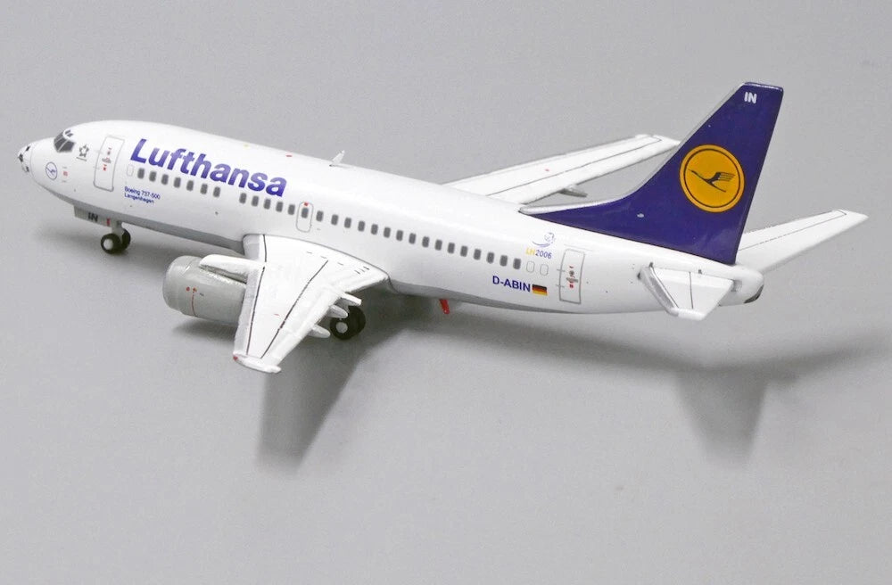 JC WINGS B737-500 LUFTHANSA "FOOTBALL NOSE" REG: D-ABIN