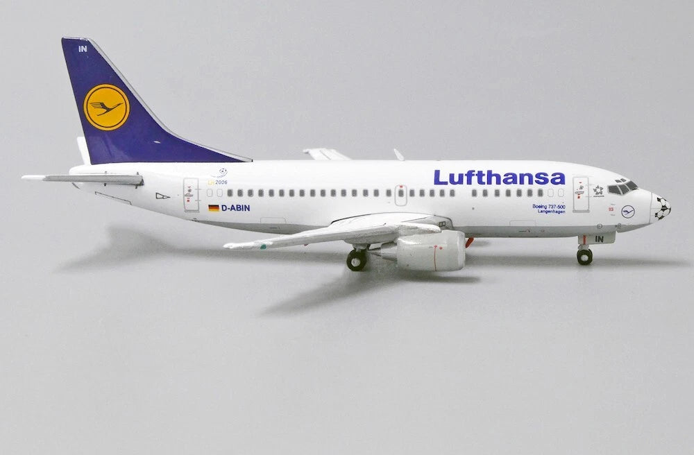 JC WINGS B737-500 LUFTHANSA "FOOTBALL NOSE" REG: D-ABIN