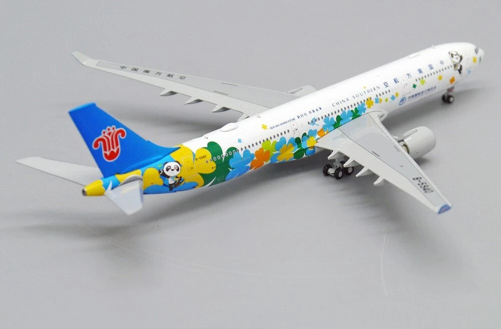 JC WINGS A330-300 CHINA SOUTHERN AIRLINES "IMPORT EXPO" REG:B-5940