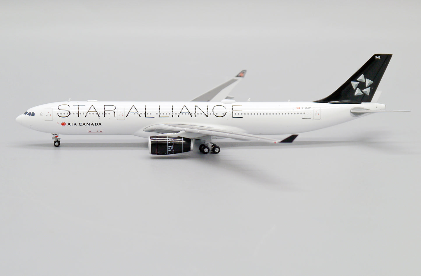 JC WINGS A330-300 AIR CANADA STAR ALLIANCE REG: C-GEGP