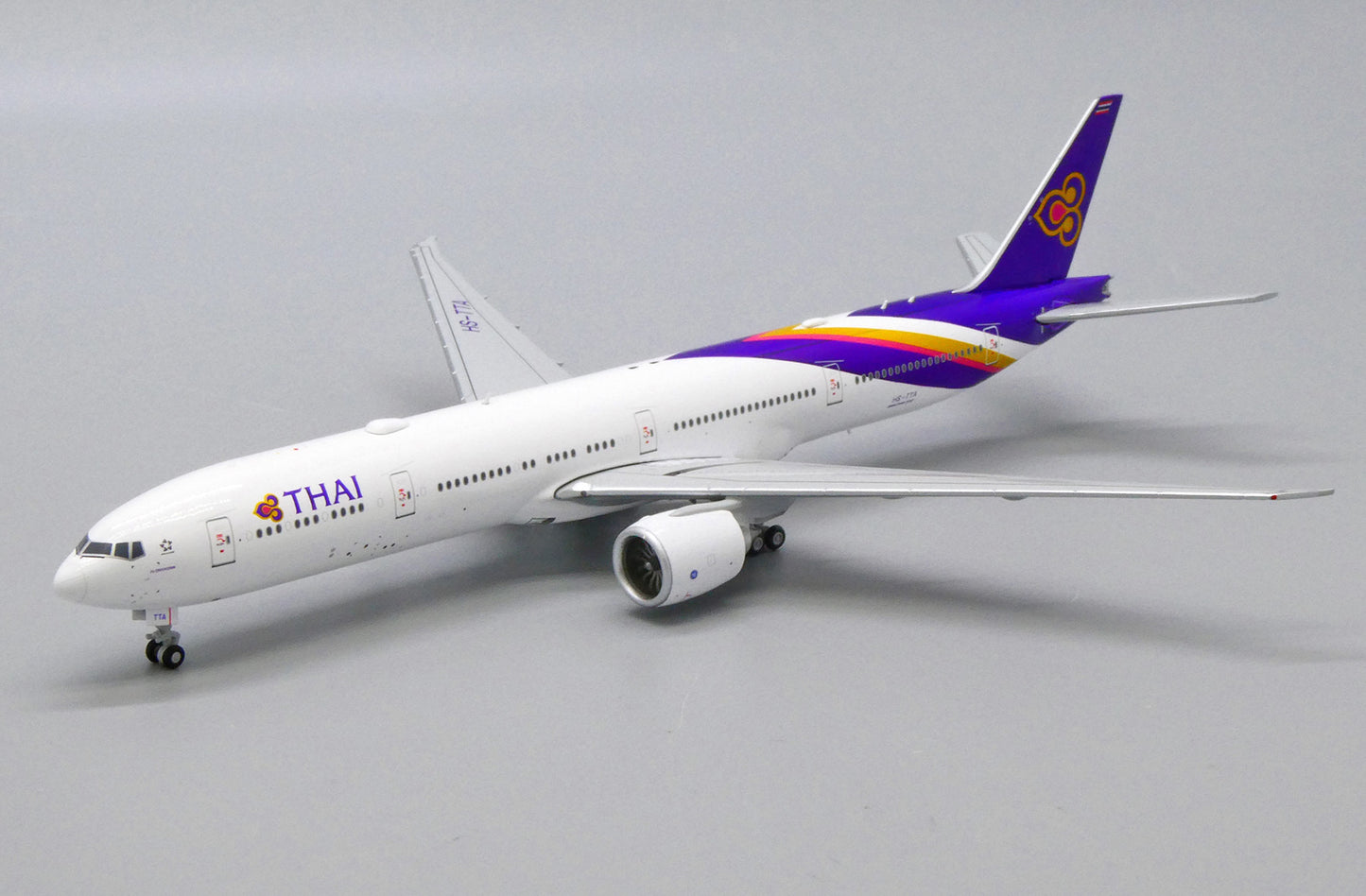 JC WINGS B777-300(ER) THAI REG: HS-TTA