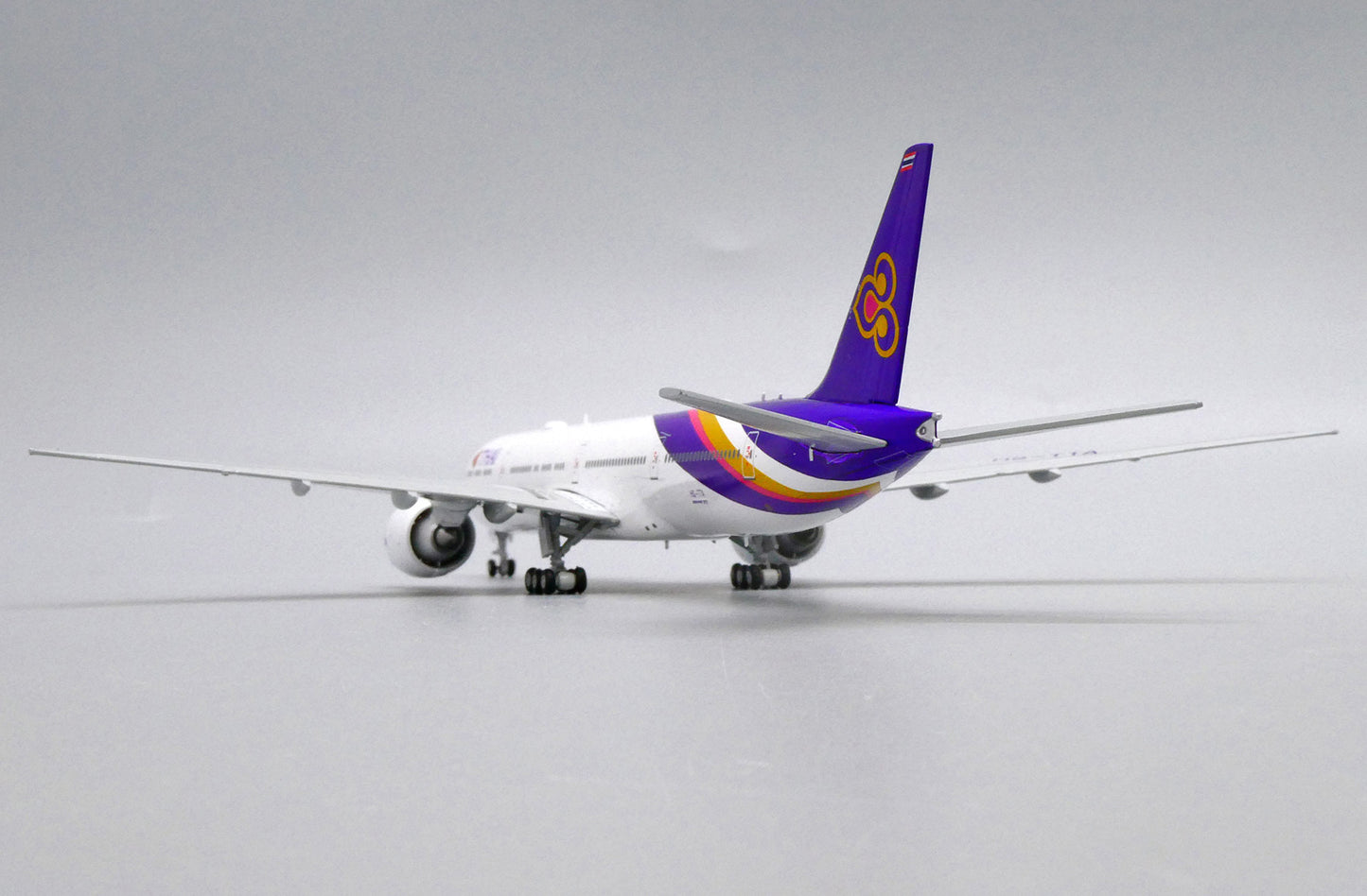 JC WINGS B777-300(ER) THAI REG: HS-TTA