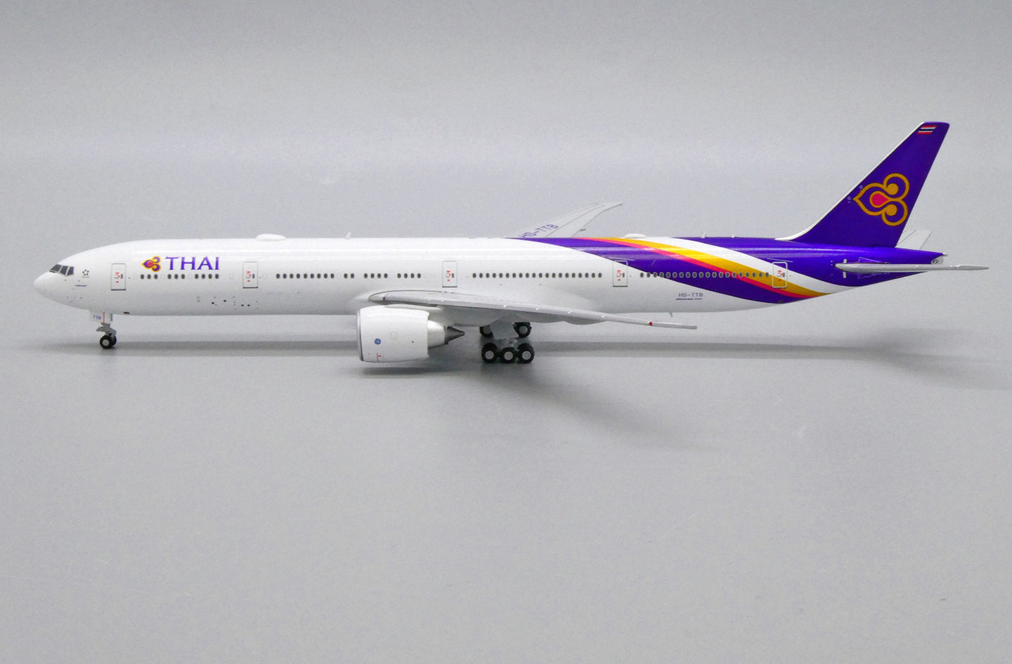 JC WINGS B777-300ER THAI AIRWAYS REG: HS-TTB