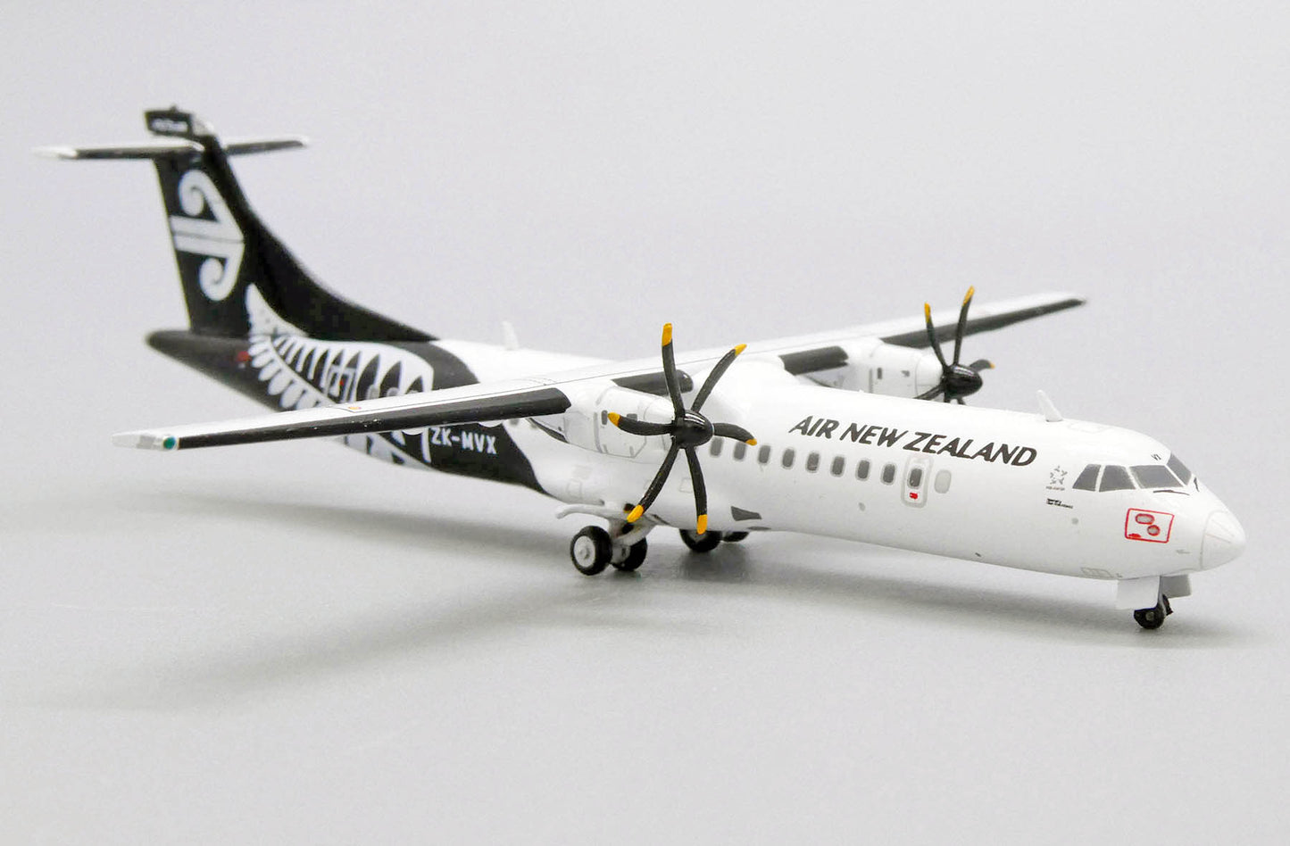 JC WINGS ATR72-600 AIR NEW ZEALAND REG: ZK-MVX