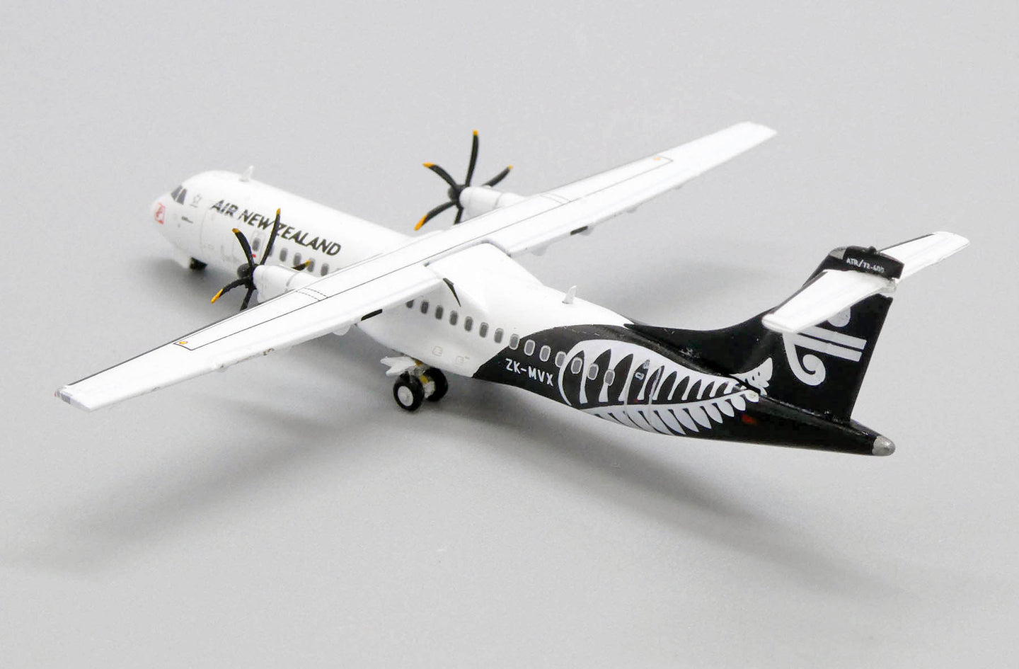 JC WINGS ATR72-600 AIR NEW ZEALAND REG: ZK-MVX