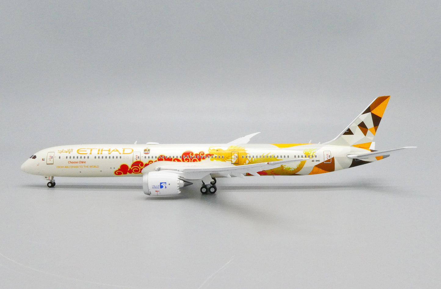 JCWINGS B787-10 DREAMLINER ETIHAD AIRWAYS FLAP DOWN REG: A6-BMD