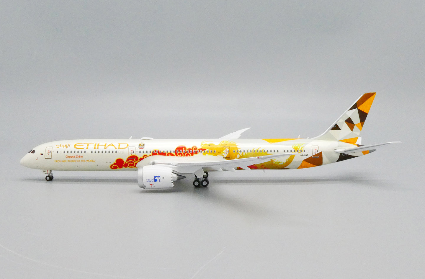 JCWINGS B787-10 DREAMLINER ETIHAD AIRWAYS FLAP DOWN REG: A6-BMD