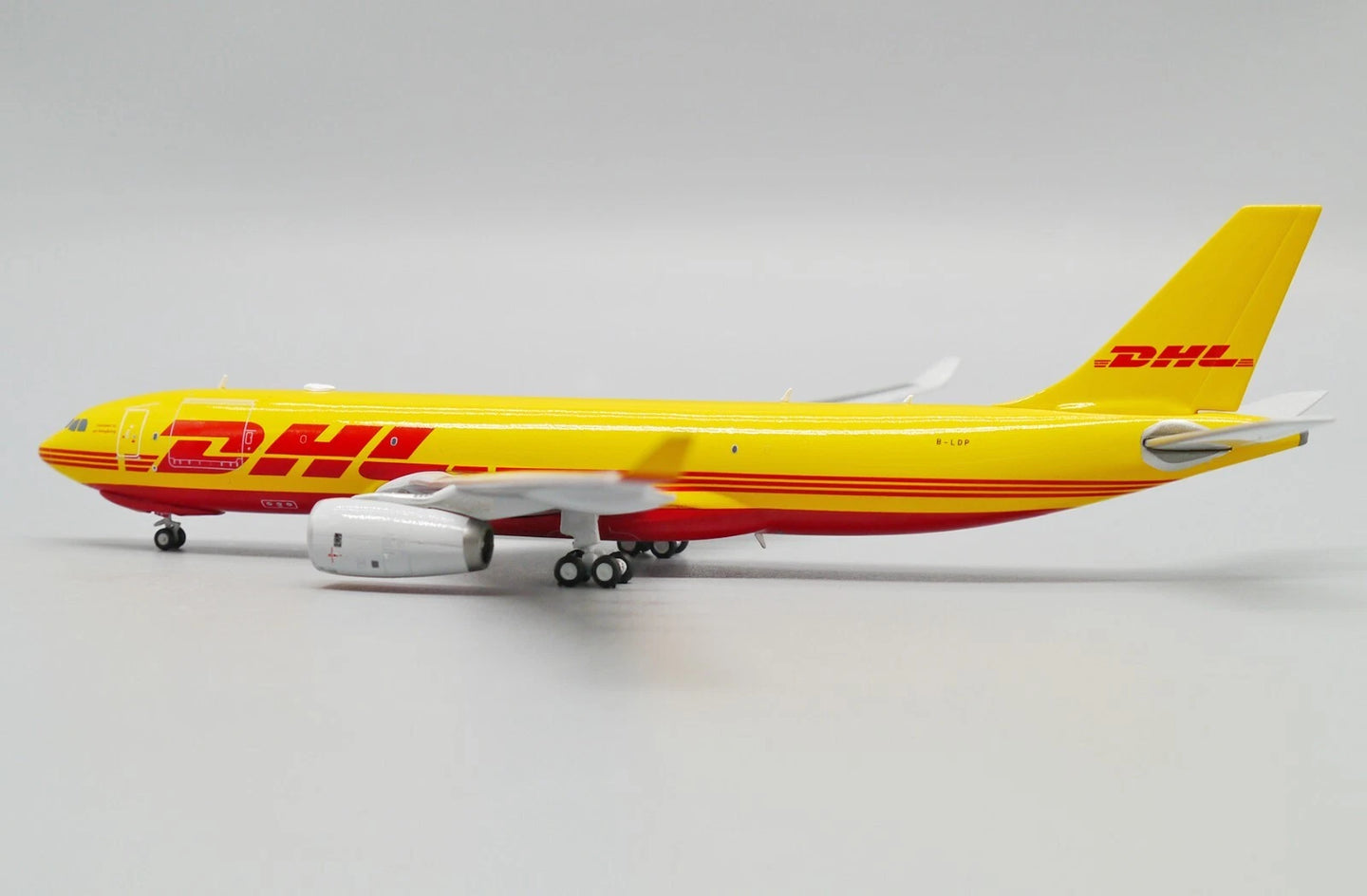 JC WINGS A330-200F AIR HONG KONG / DHL REG: B-LDP