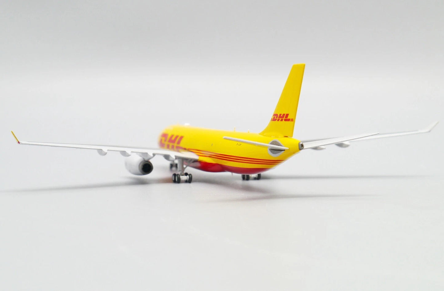 JC WINGS A330-200F AIR HONG KONG / DHL REG: B-LDP