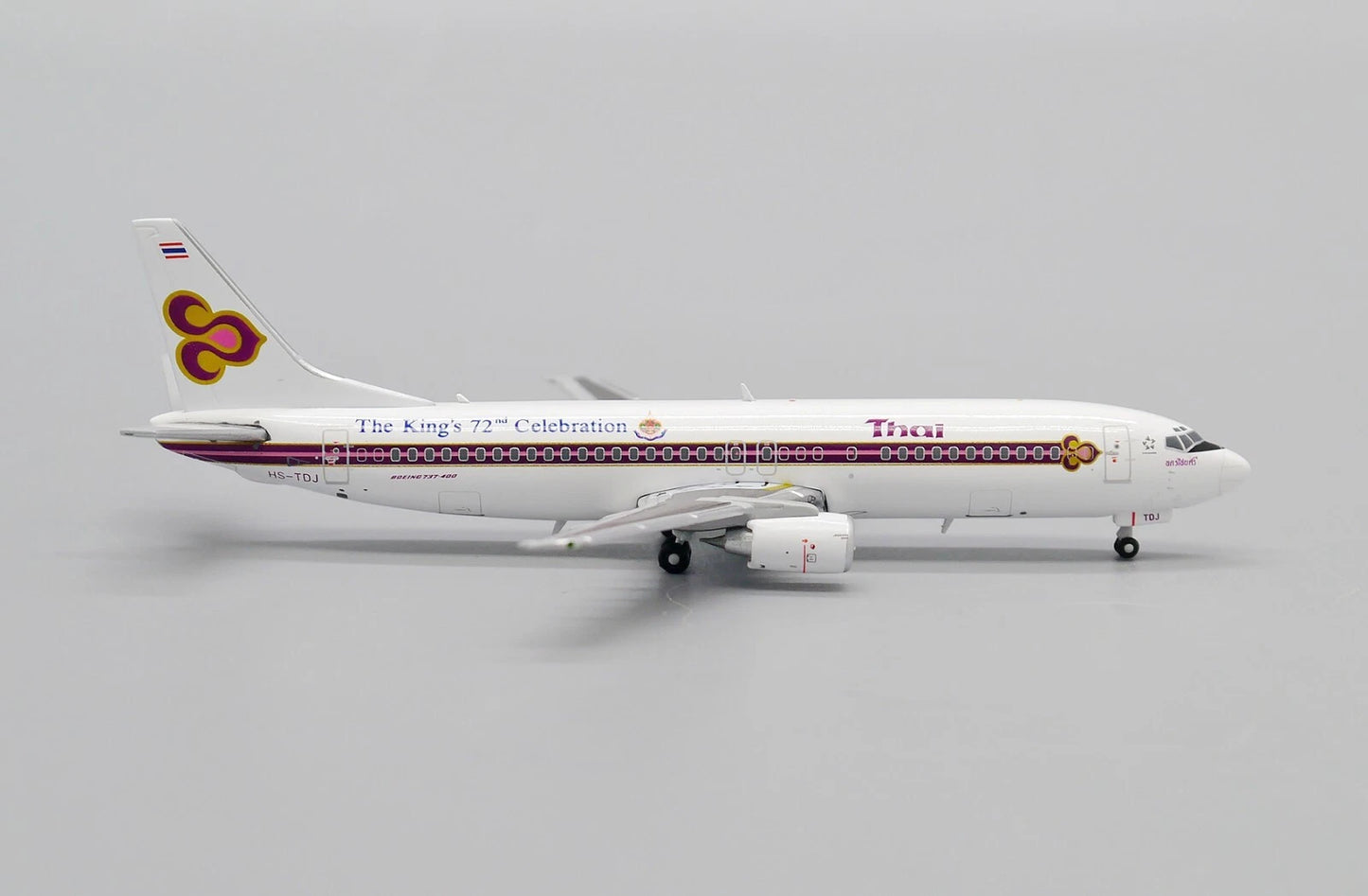 JC WINGS B737-400 THAI AIRWAYS "THE KINGS 72ND CELEBRATION" REG: HS-TDJ