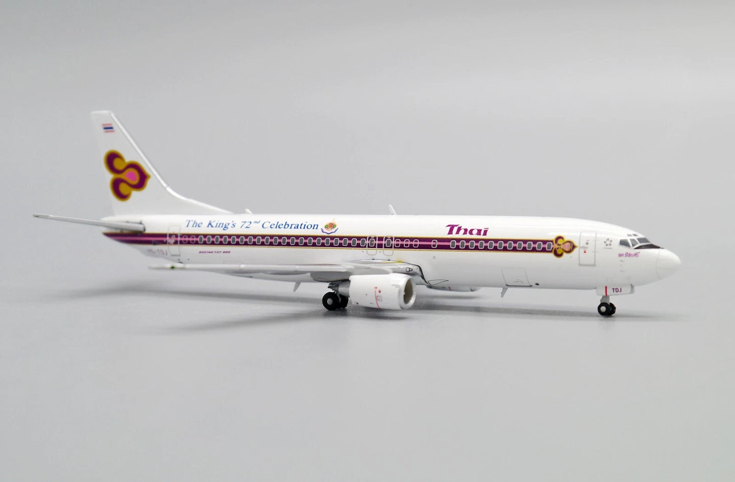 JC WINGS B737-400 THAI AIRWAYS "THE KINGS 72ND CELEBRATION" REG: HS-TDJ
